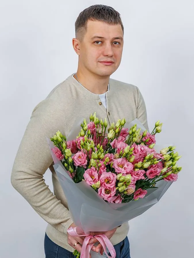 Букет "15 розовых эустом"